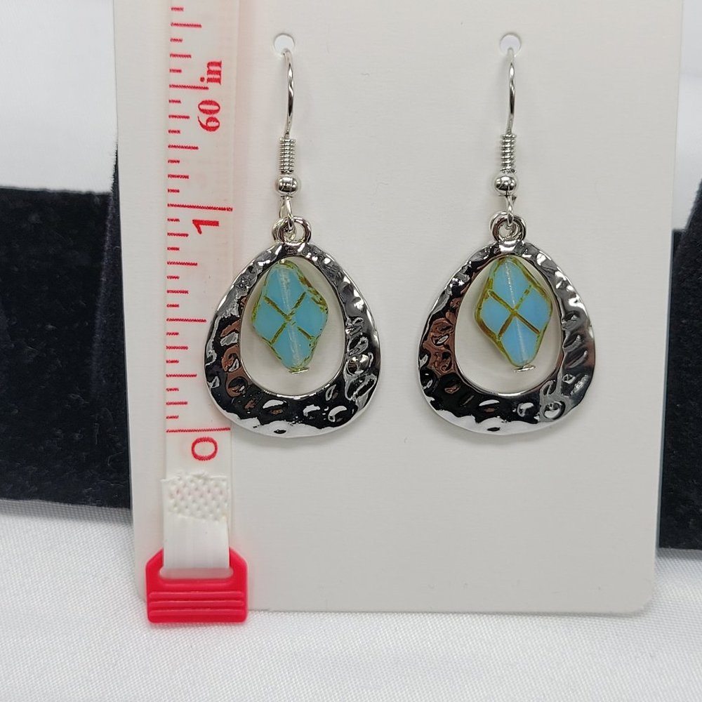 sliver oval drop earrings with rustic blue stones - Picture 3 of 3